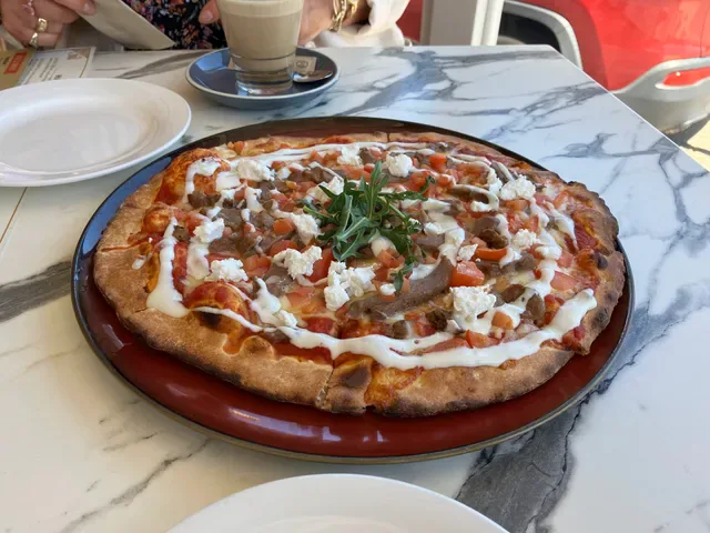 Breeze Cafe & Bar