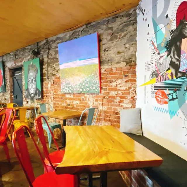 Bricks & Stones Cafe