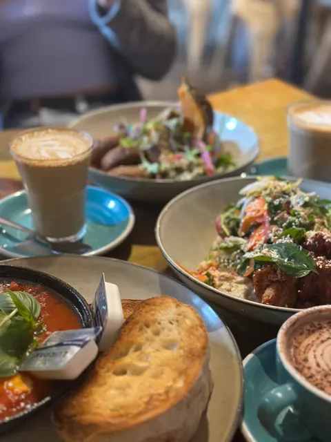 Bricks & Stones Cafe