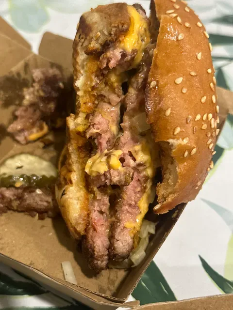 Burgertec Paradise