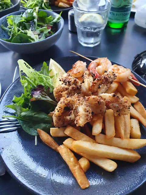 Cafe Beach Pit