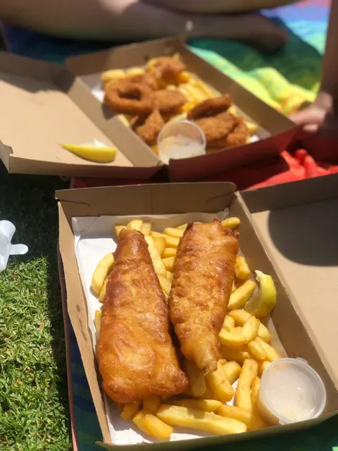 CAPTAIN CHICKEN & SEAFOOD HENLEY