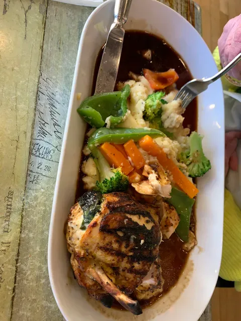 Carmel's Cafe Bar and Grill