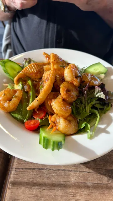 Carmel's Cafe Bar and Grill