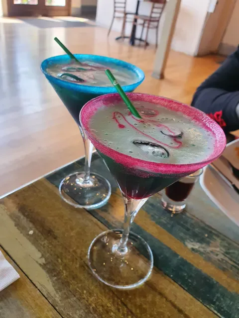 Carmel's Cafe Bar and Grill