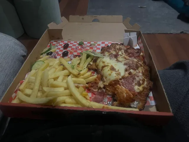Cesars Pizzeria