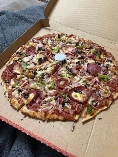 Claude's Pizza
