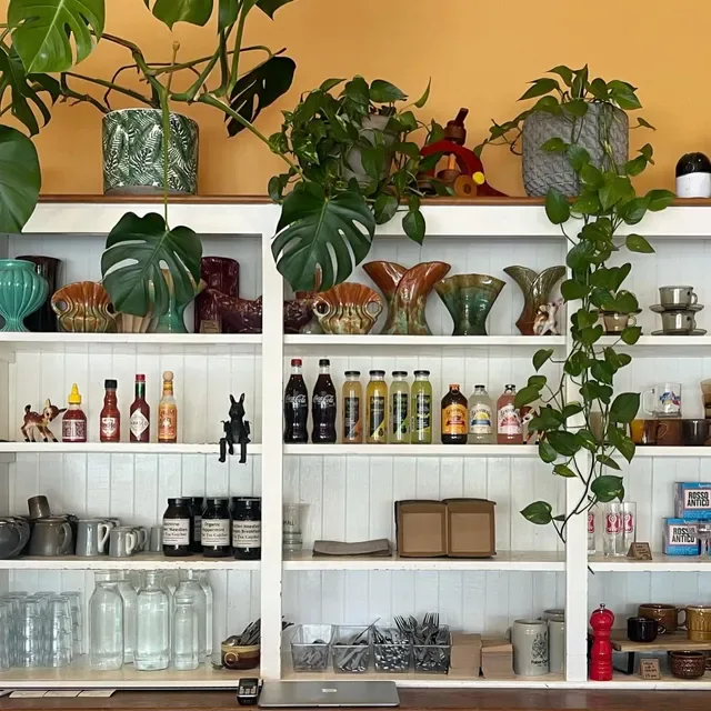 Daisy Coffee Shop