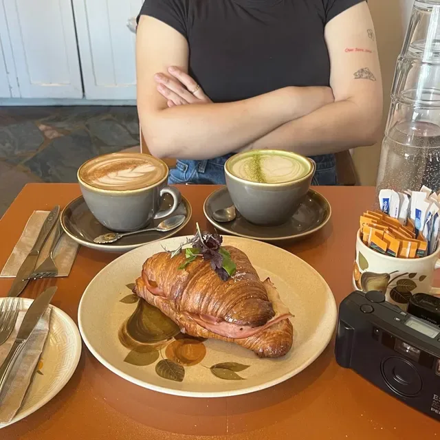 Daisy Coffee Shop