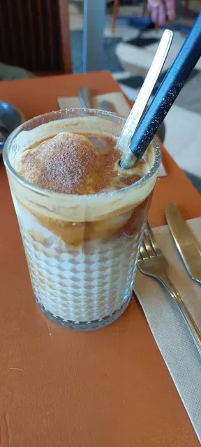Daisy Coffee Shop