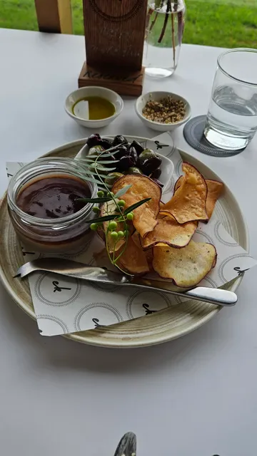 Ekhidna Kitchen & Wines