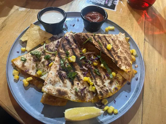 EL Mexicano Kitchen & Bar