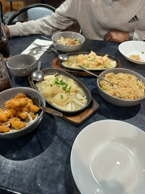 Emperor's Crown Chinese Restaurant