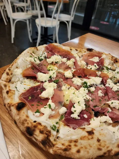 Est Ovest - Osteria | Caffe' | Aperitivo Bar