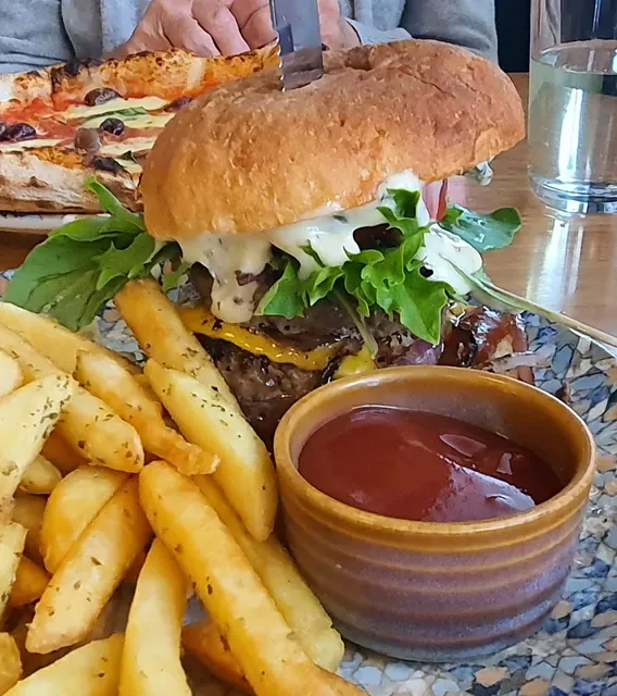 Est Ovest - Osteria | Caffe' | Aperitivo Bar
