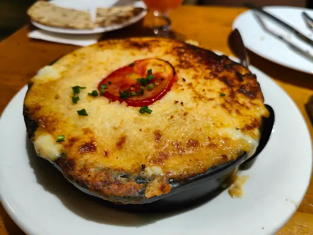 Estia Restaurant