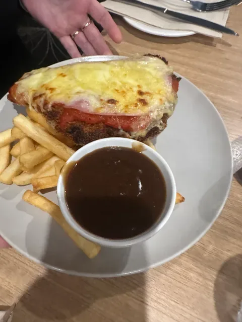 Exeter Hotel