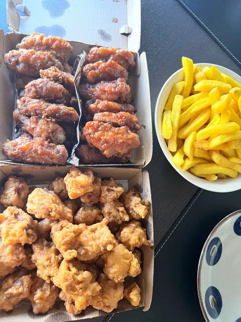 Golden Chicken And Seafood