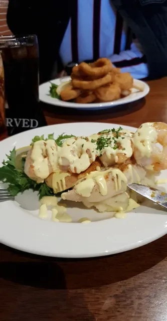 Grand North | Tavern, Bistro & Sports Bar