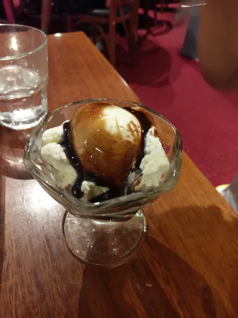 Grand North | Tavern, Bistro & Sports Bar