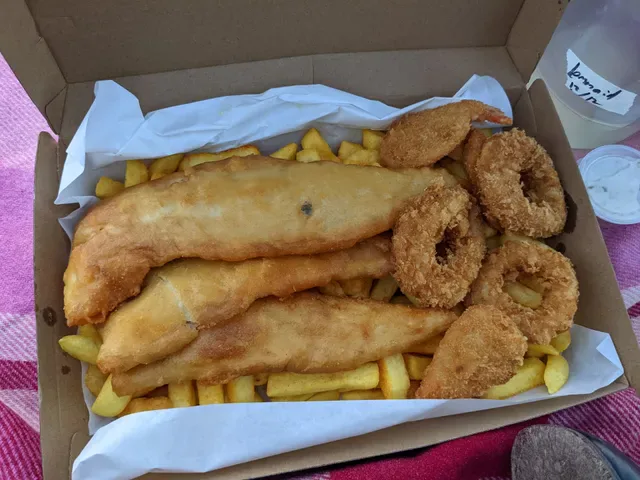 Hallas Fish & Grill