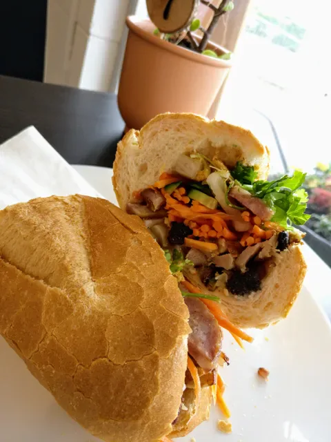 HAN'S BANH MI