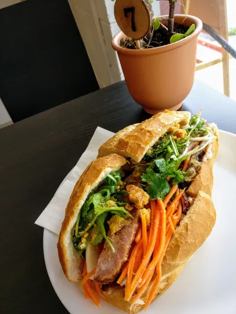 HAN'S BANH MI