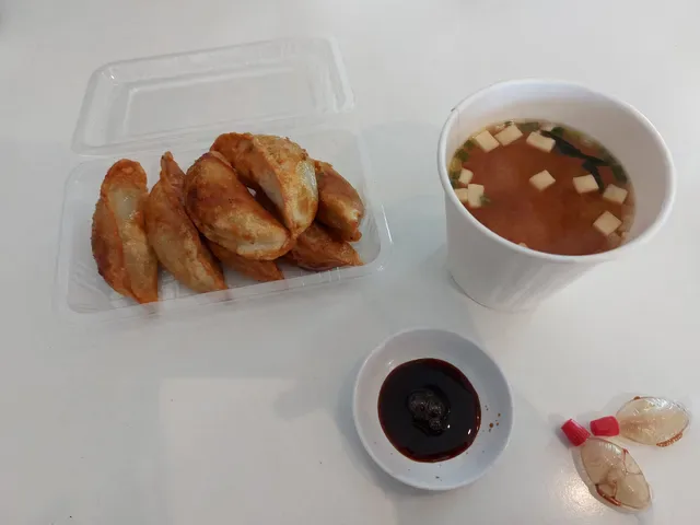 Han's on OG - Sushi & Roll (Your local Asian takeaway)