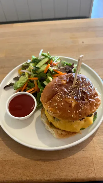 MALOBO Bakery & Terrace Bar