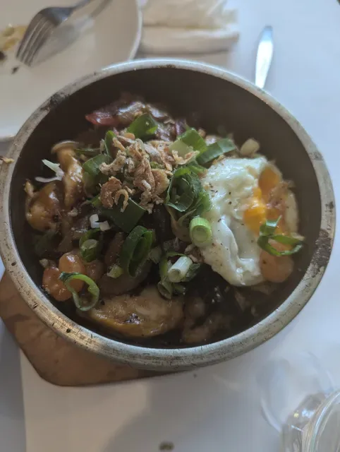 Hoa Tam