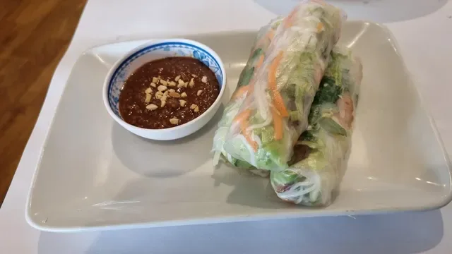 Hoa Tam