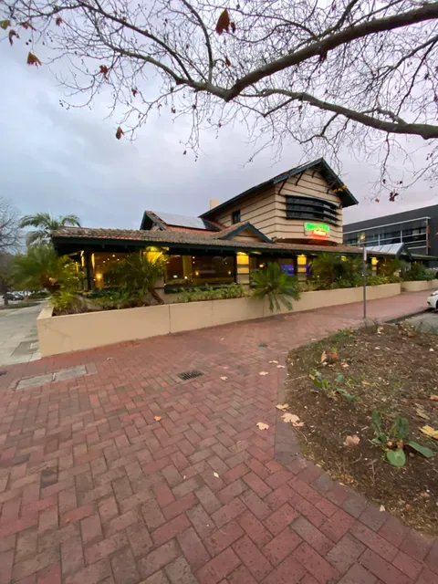 House Of Chow Restaurant