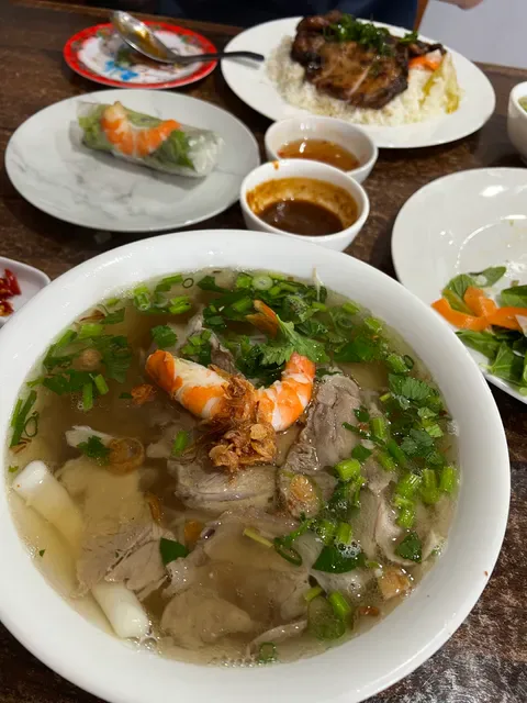 Hu Tieu Hoang Gia