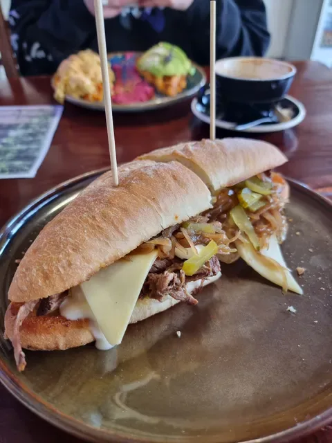 Incognito Cafe