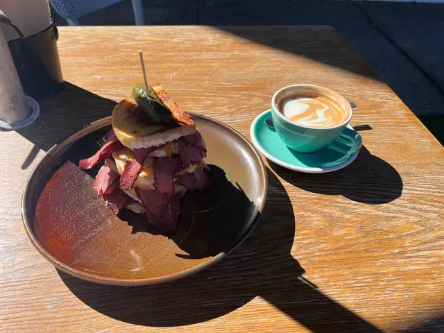 Incognito Cafe