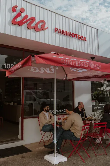 ‘ino Paninoteca