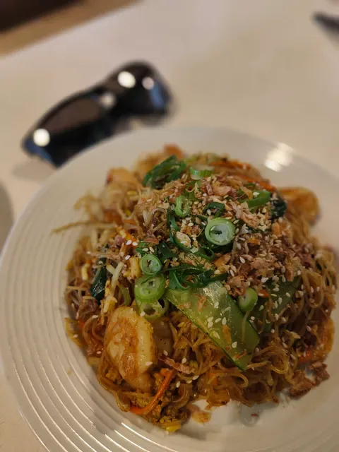 Inthais Cafe and noodle bar
