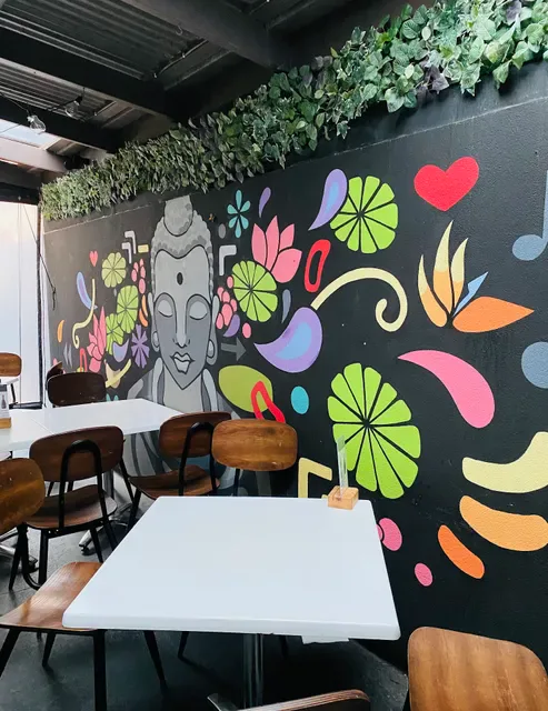 Inthais Cafe and noodle bar