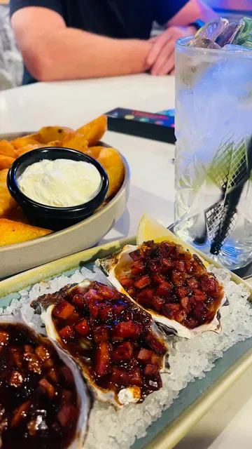 Knots Kitchen