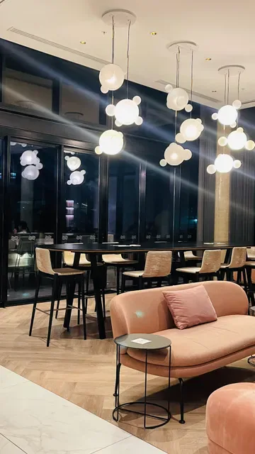 KOOMO Restaurant & Bar