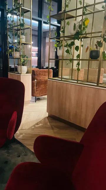 KOOMO Restaurant & Bar