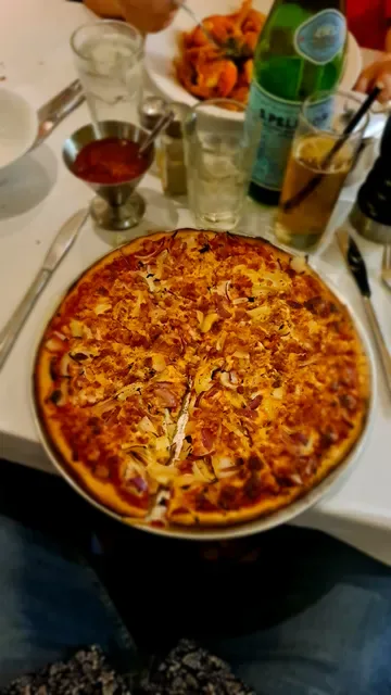 La Trattoria Restaurant & Pizza Bar