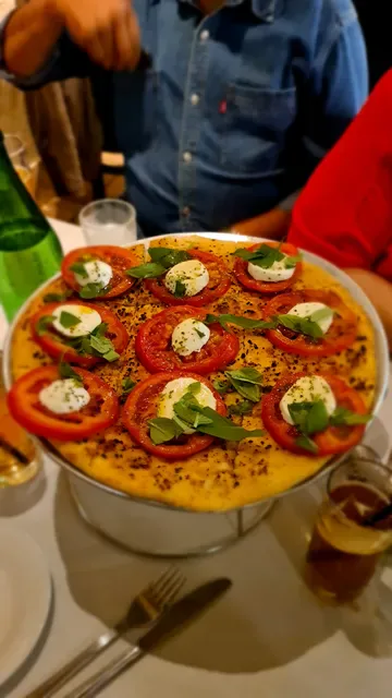 La Trattoria Restaurant & Pizza Bar