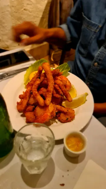 La Trattoria Restaurant & Pizza Bar