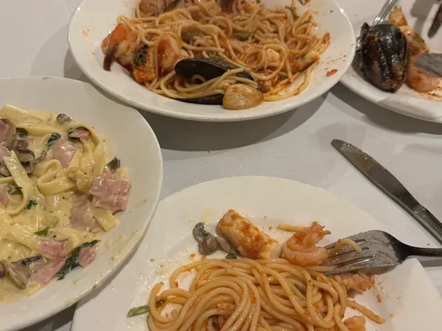 La Trattoria Restaurant & Pizza Bar