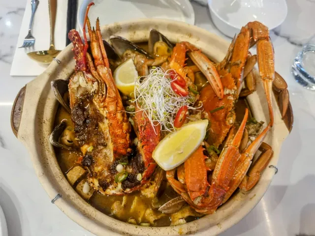 LLaw Boutique Restaurant Port Plaza
