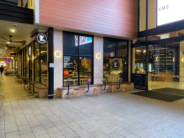 LLaw Boutique Restaurant Port Plaza