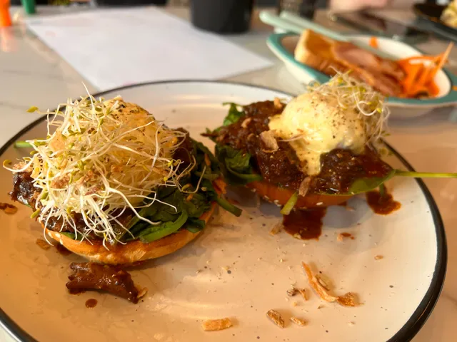 LLaw Boutique Restaurant Port Plaza