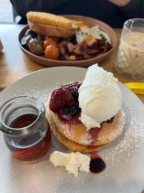 Long Lost Friend Cafe