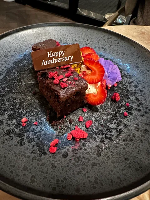 Luma Restaurant & Bar